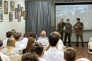 Городской конкурс рисунка «Мама солдата»