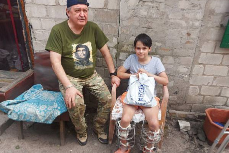 Российский детский фонд помог мальчику Мише из ЛНР, пострадавшему от действия взрывного боеприпаса